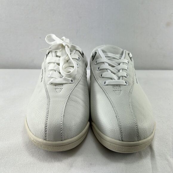 Easy Spirit Ap Casual Lace Up Walking White Sneakers size 7.5 M - Picture 2 of 7